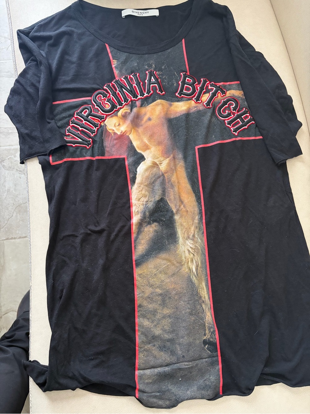 Givenchy Tee - Picture 2 of 3